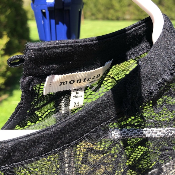 Cream Light Sweater dress with lace around neck - Picture 3 of 5